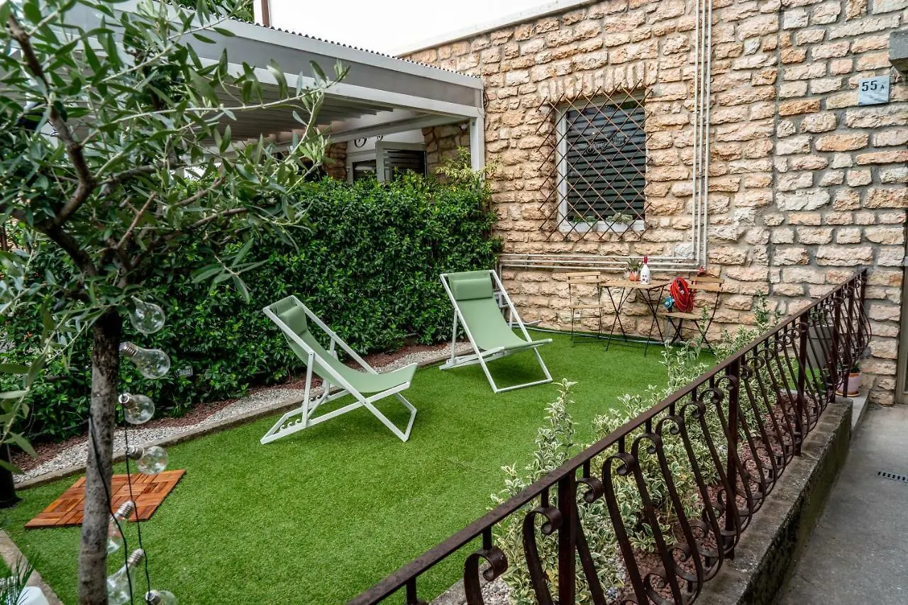 Afrodite Loft Eros Verona 0*,  Italy